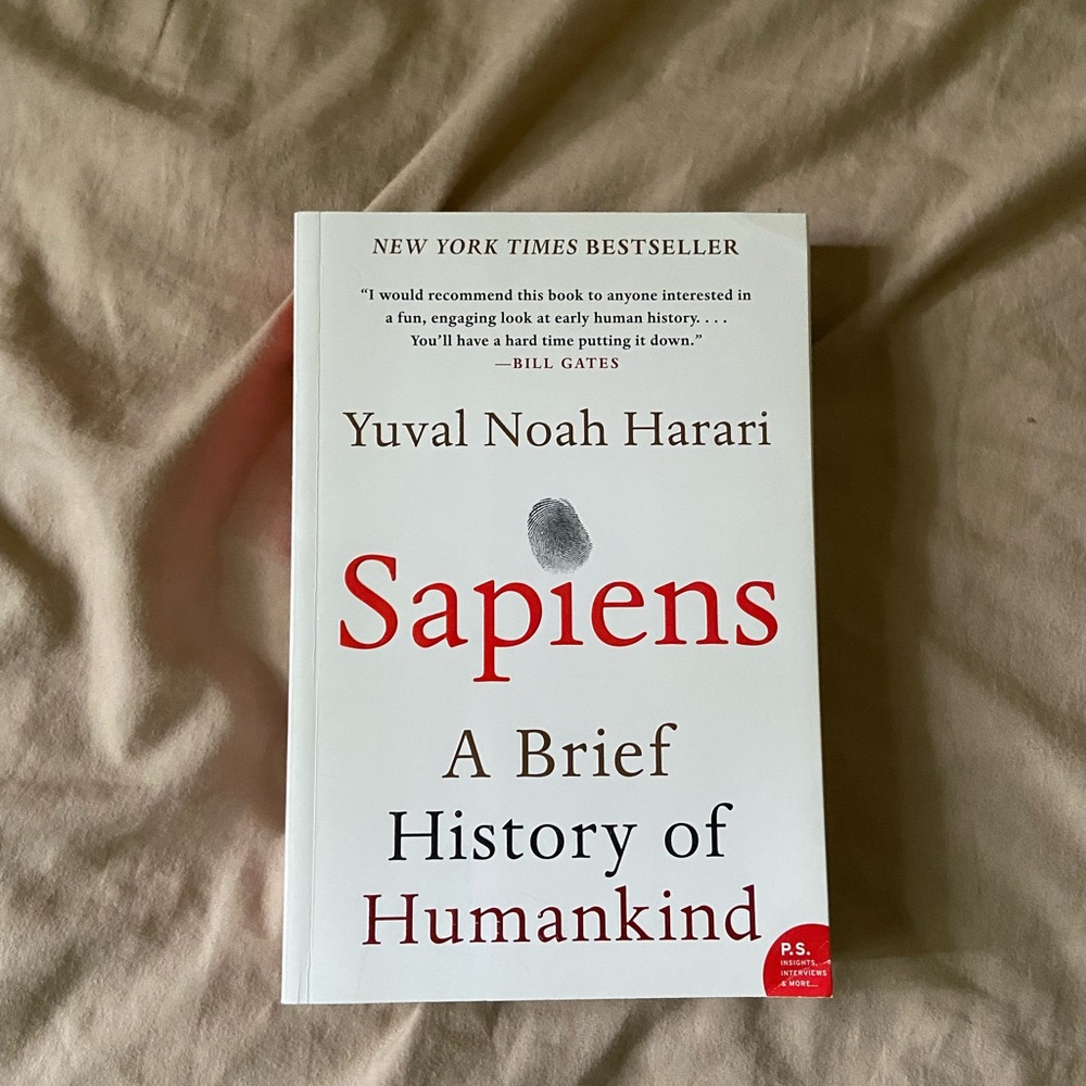 Sapiens by Yuval Noah Harari (book)